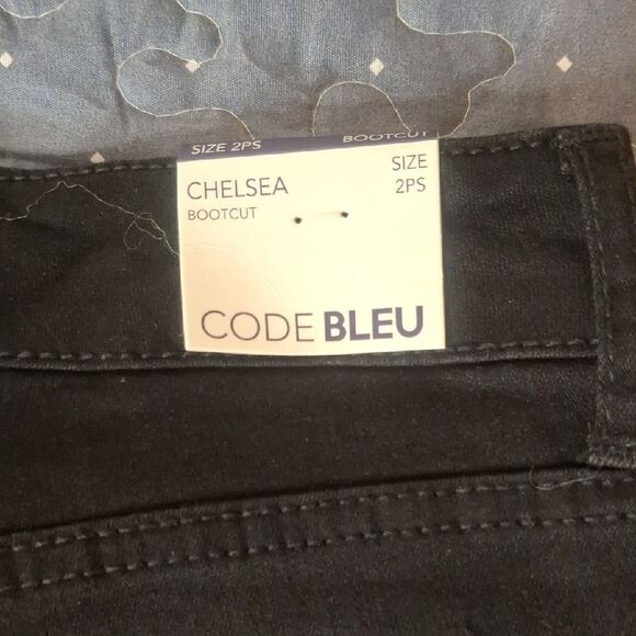 Code Bleu Women's Chelsa Boot cut Black Jeans size 2 petite NWT - Picture 8 of 9